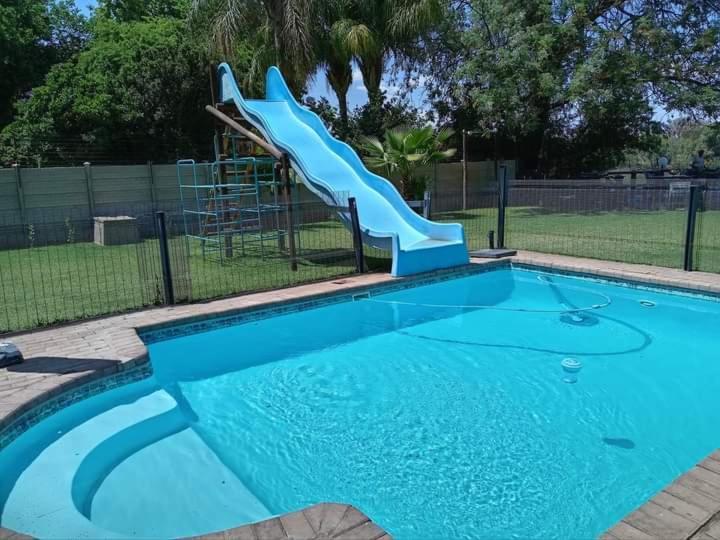 Moonriver Guesthouse Upington Buitenkant foto